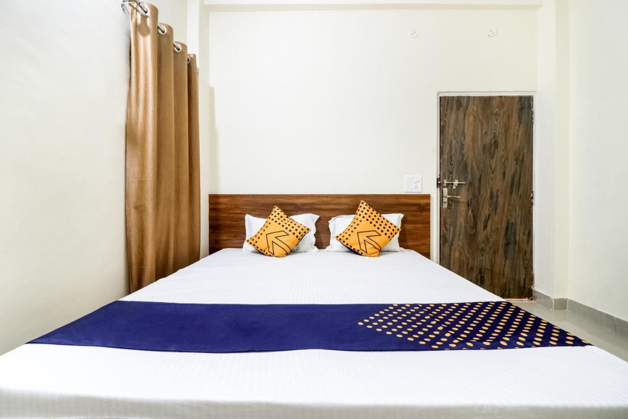 Oyo 40073 Yash Homestay Samarda Kaliāsot Exterior foto